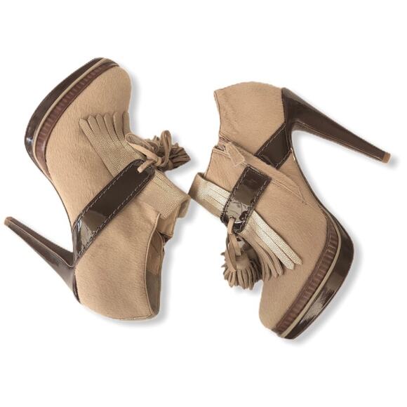 Cole Haan Bootie Heels Cow Hair Kiltie Beige Brown Sz 7 - Picture 11 of 12